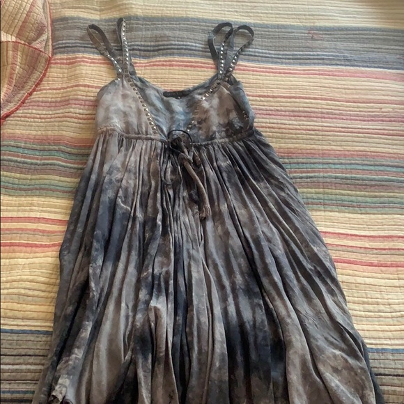 Dress - Picture 2 of 5